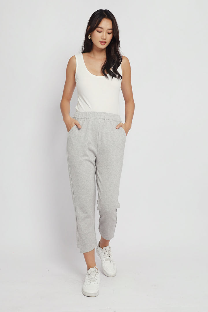 Yoges Pants in Light Grey