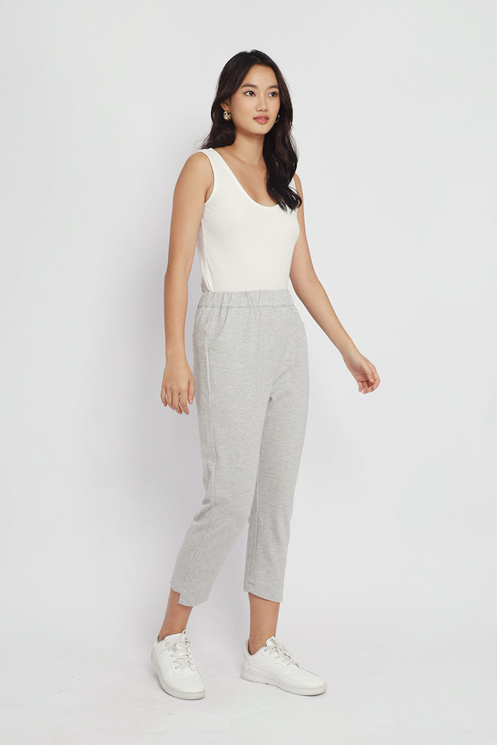 Yoges Pants in Light Grey