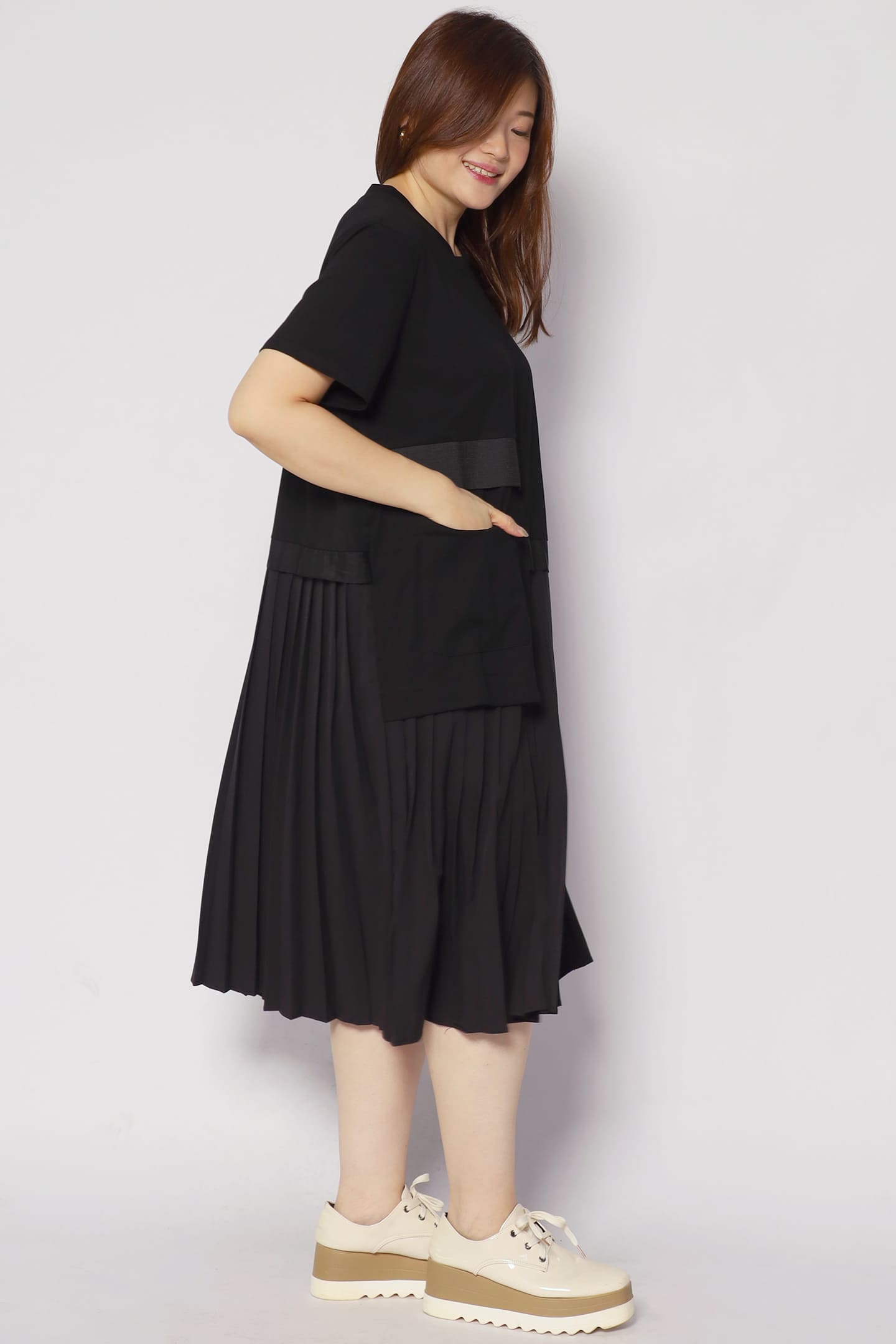 Chai Pleated Dress in Black