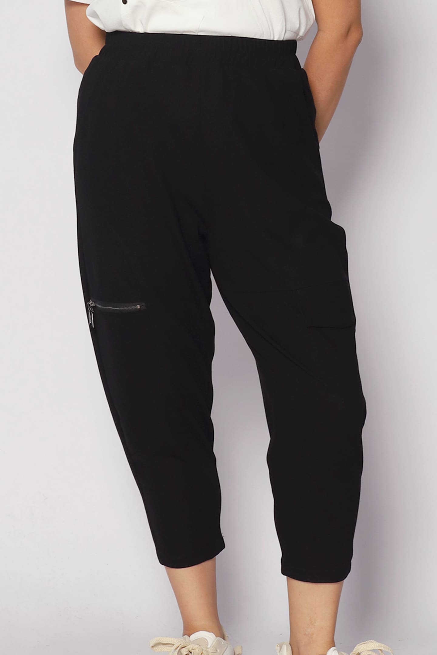 Declan Zipper Pants in Black