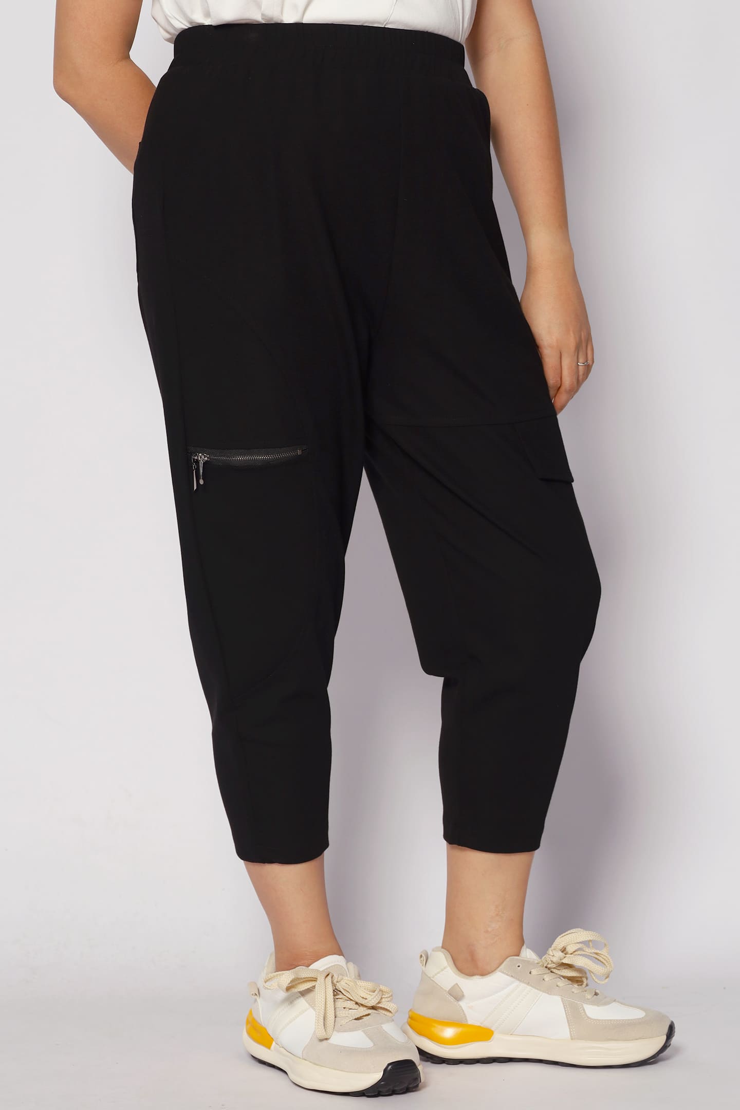Declan Zipper Pants in Black