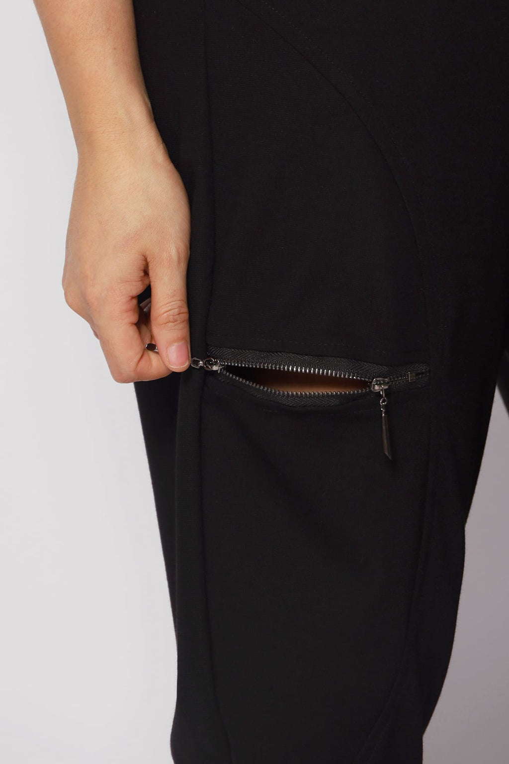 Declan Zipper Pants in Black
