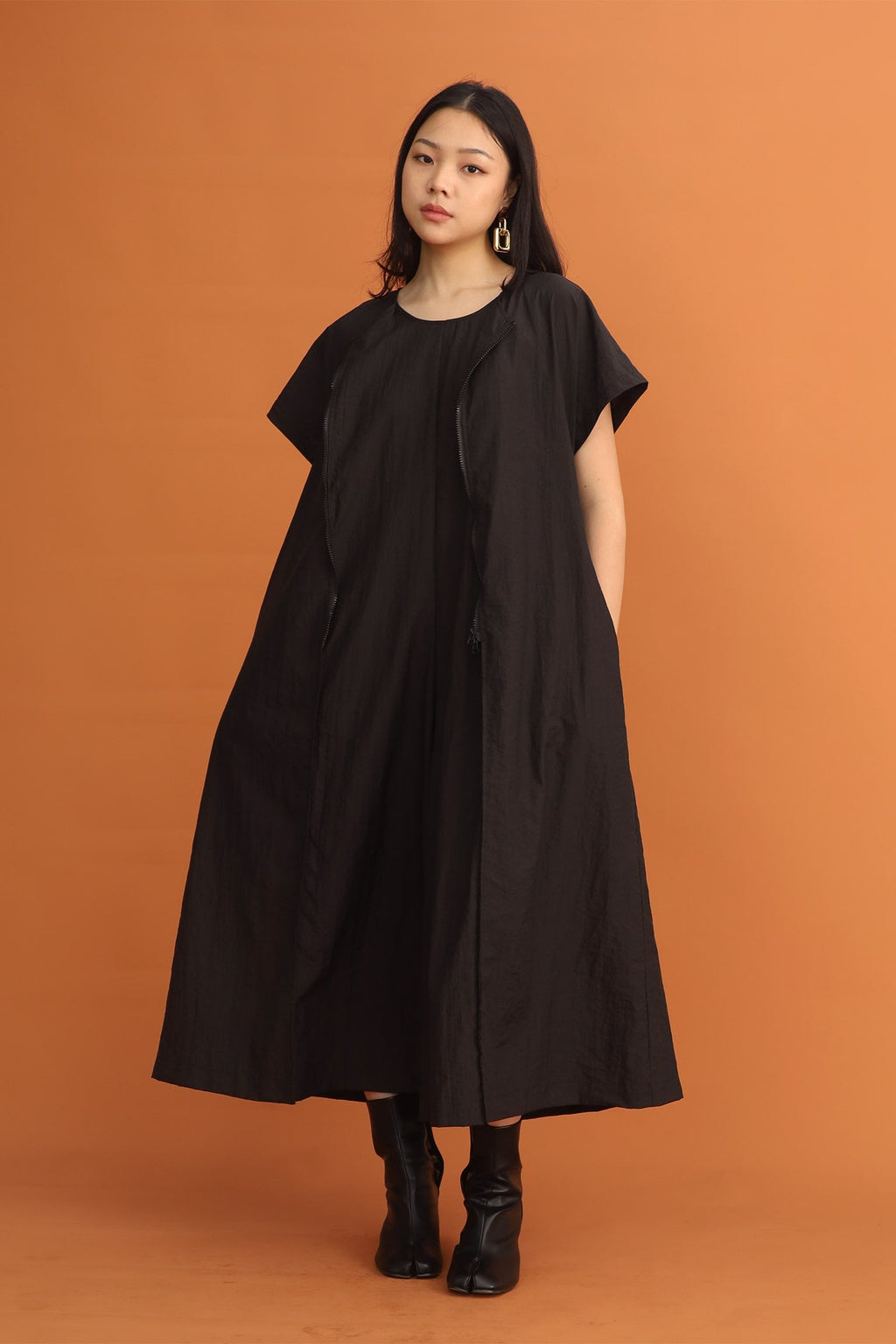 CHOSEN - Felita Zipper Jumpsuit in Black