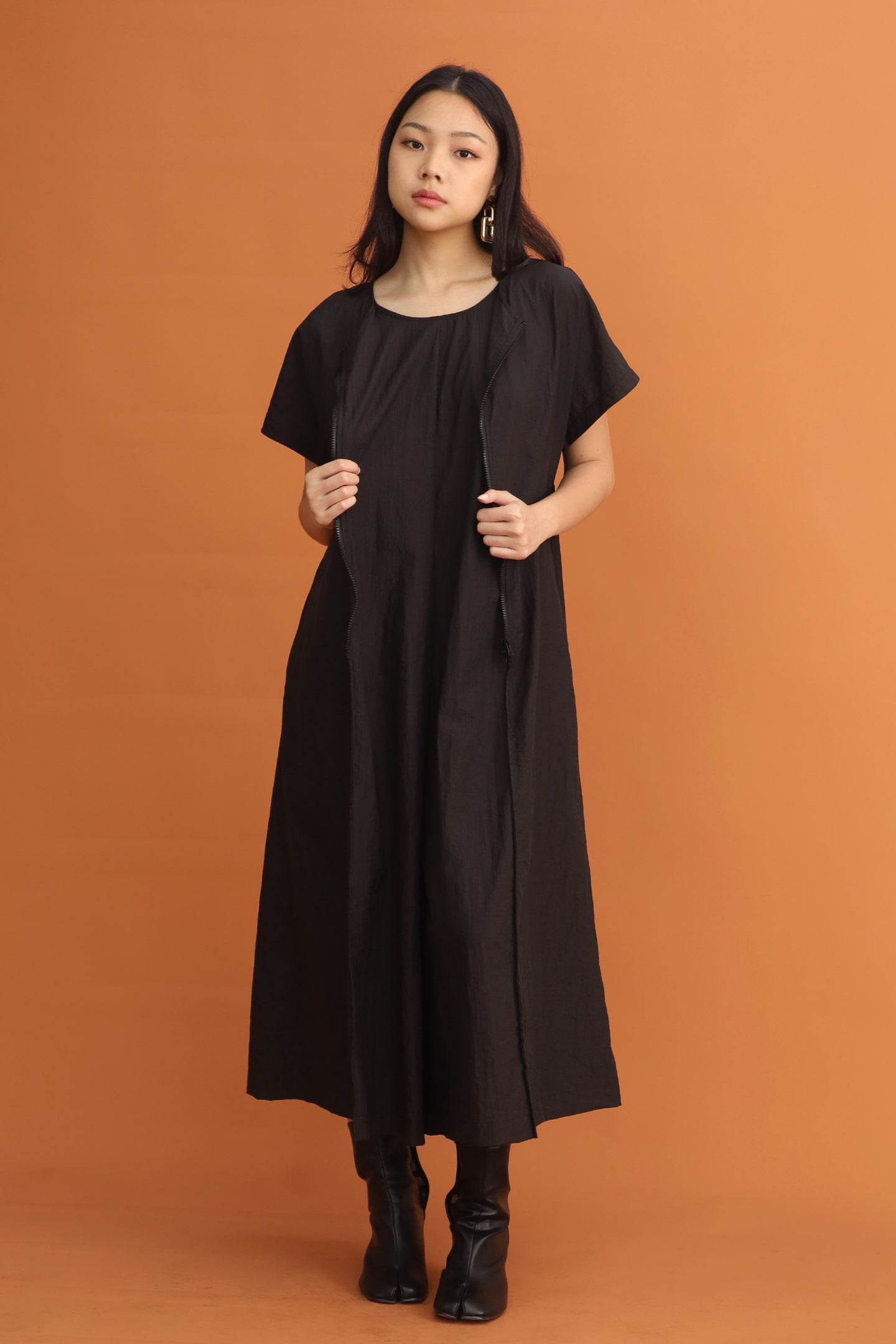 CHOSEN - Felita Zipper Jumpsuit in Black