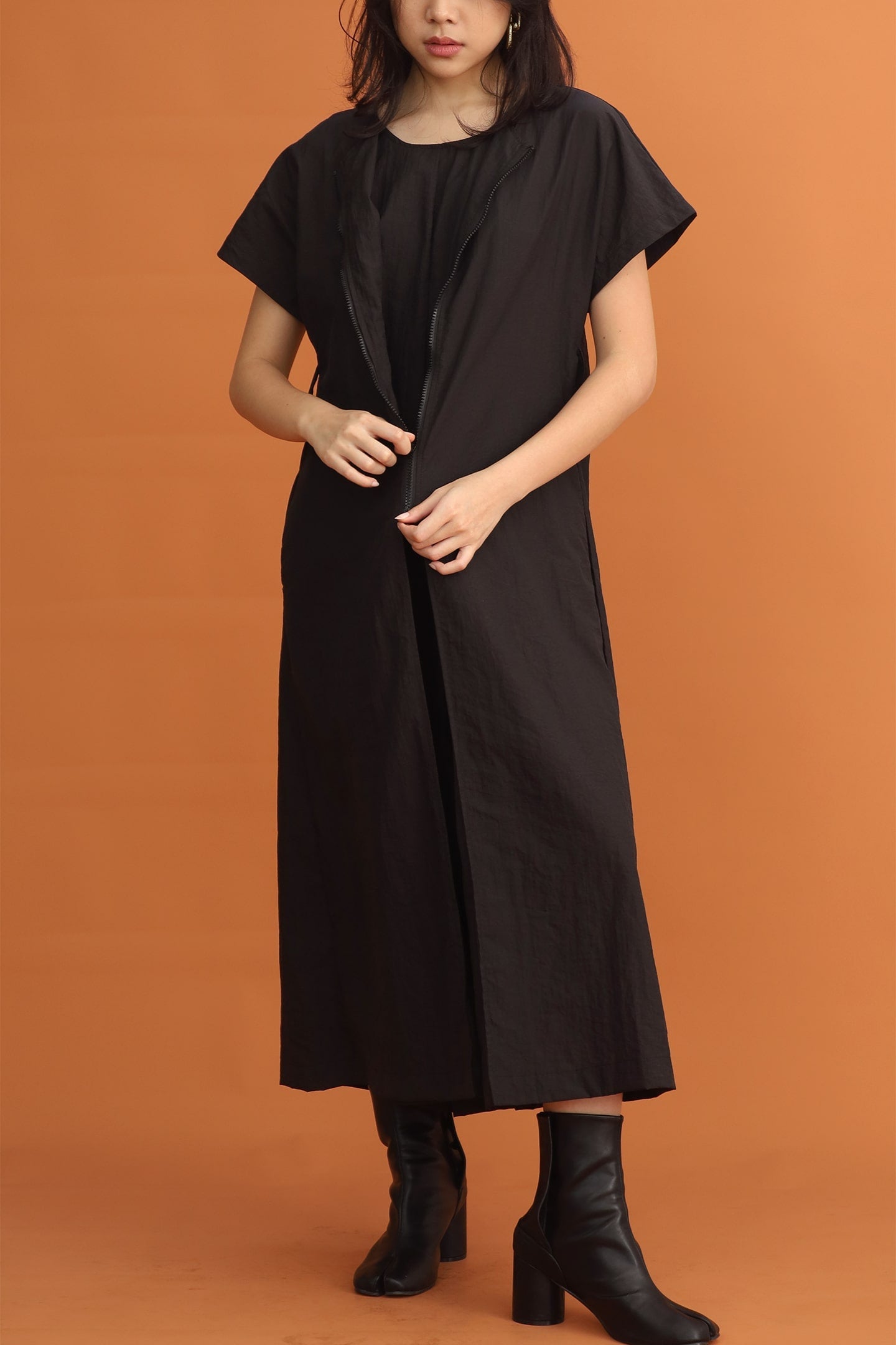 CHOSEN - Felita Zipper Jumpsuit in Black