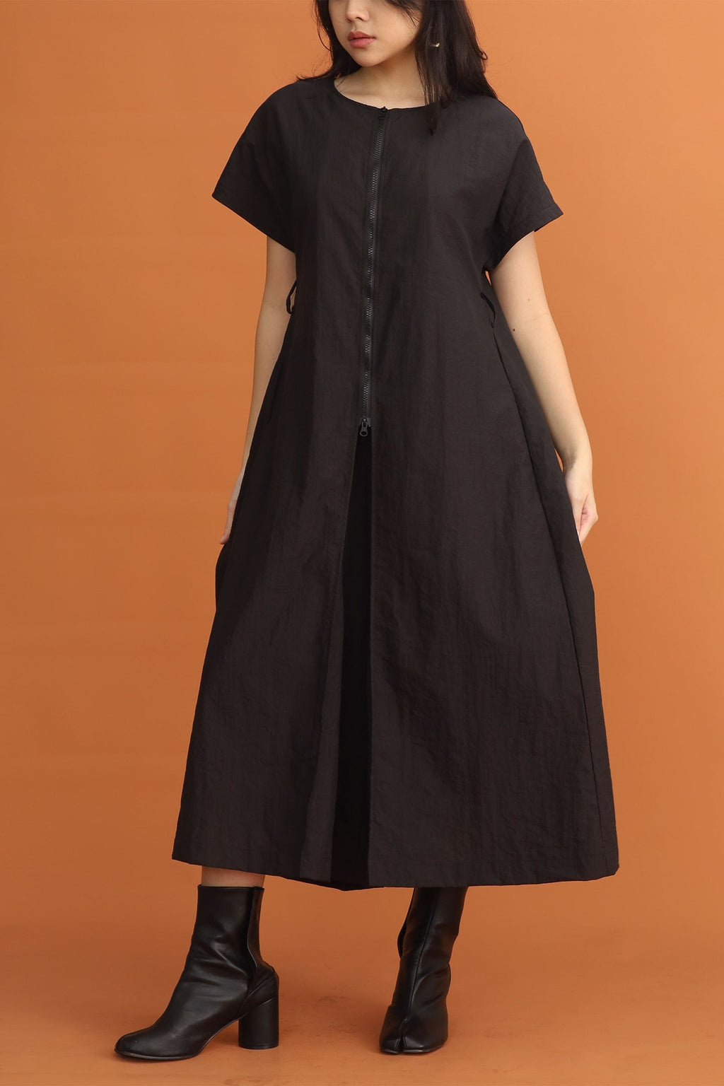 CHOSEN - Felita Zipper Jumpsuit in Black