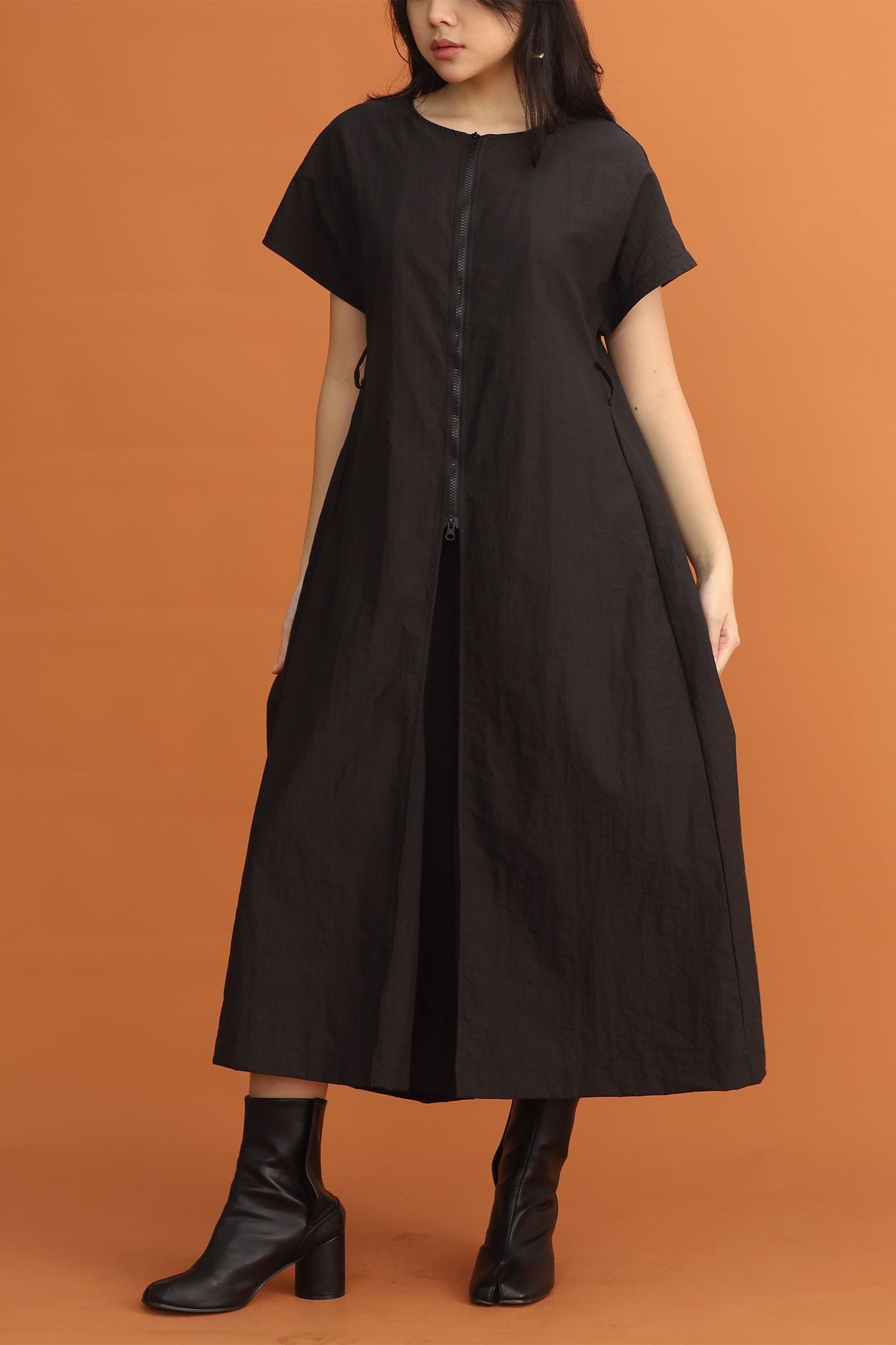 CHOSEN - Felita Zipper Jumpsuit in Black