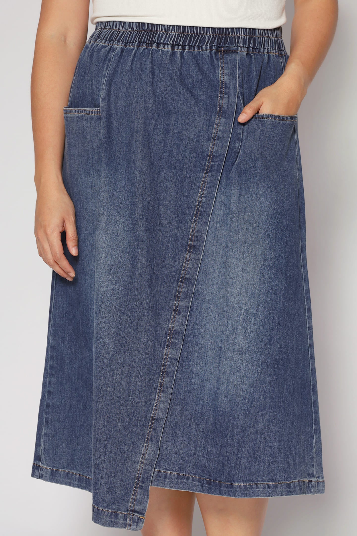 Karla Skirt in Dark Blue Denim