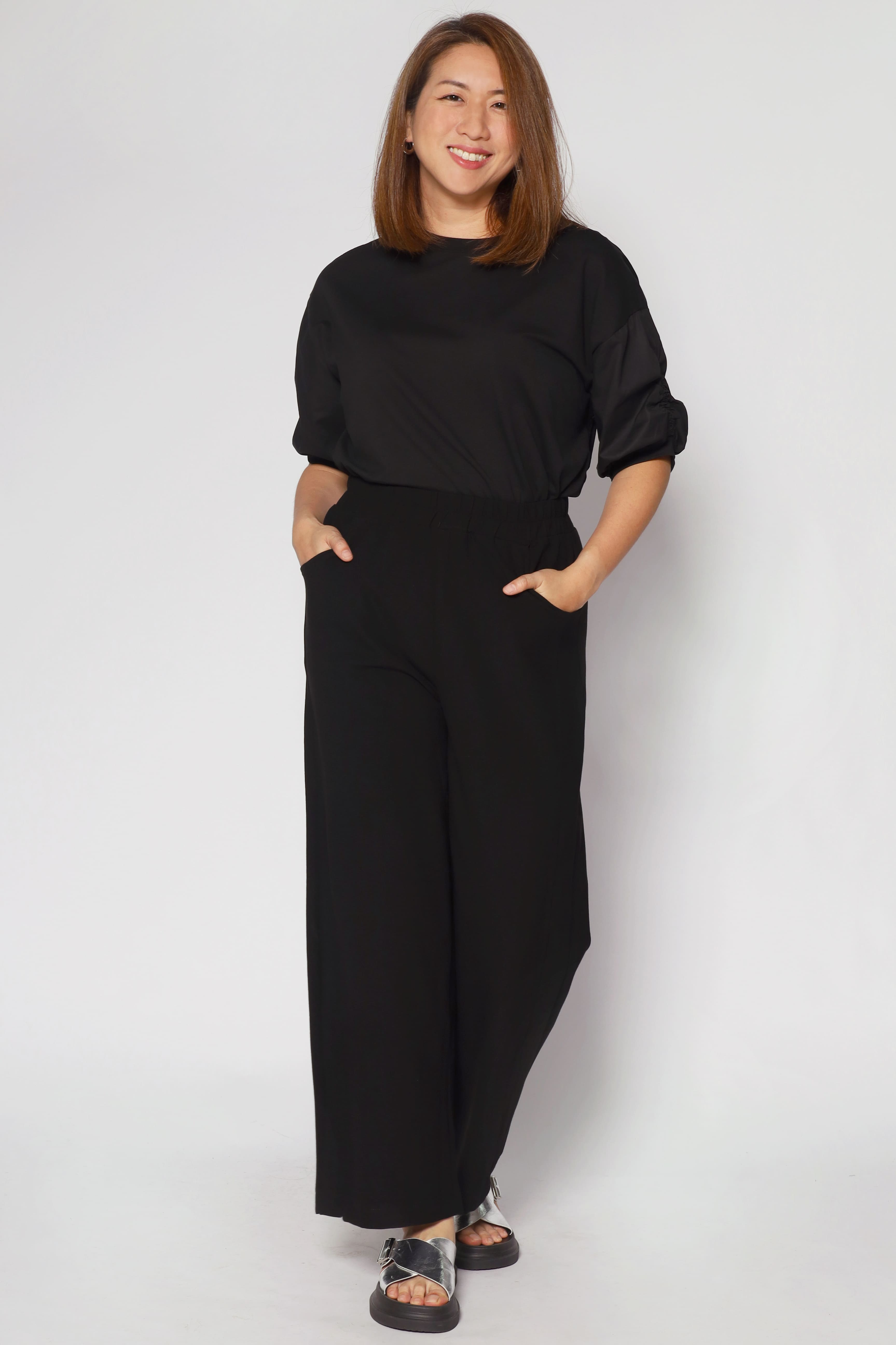 Phy Pants in Black