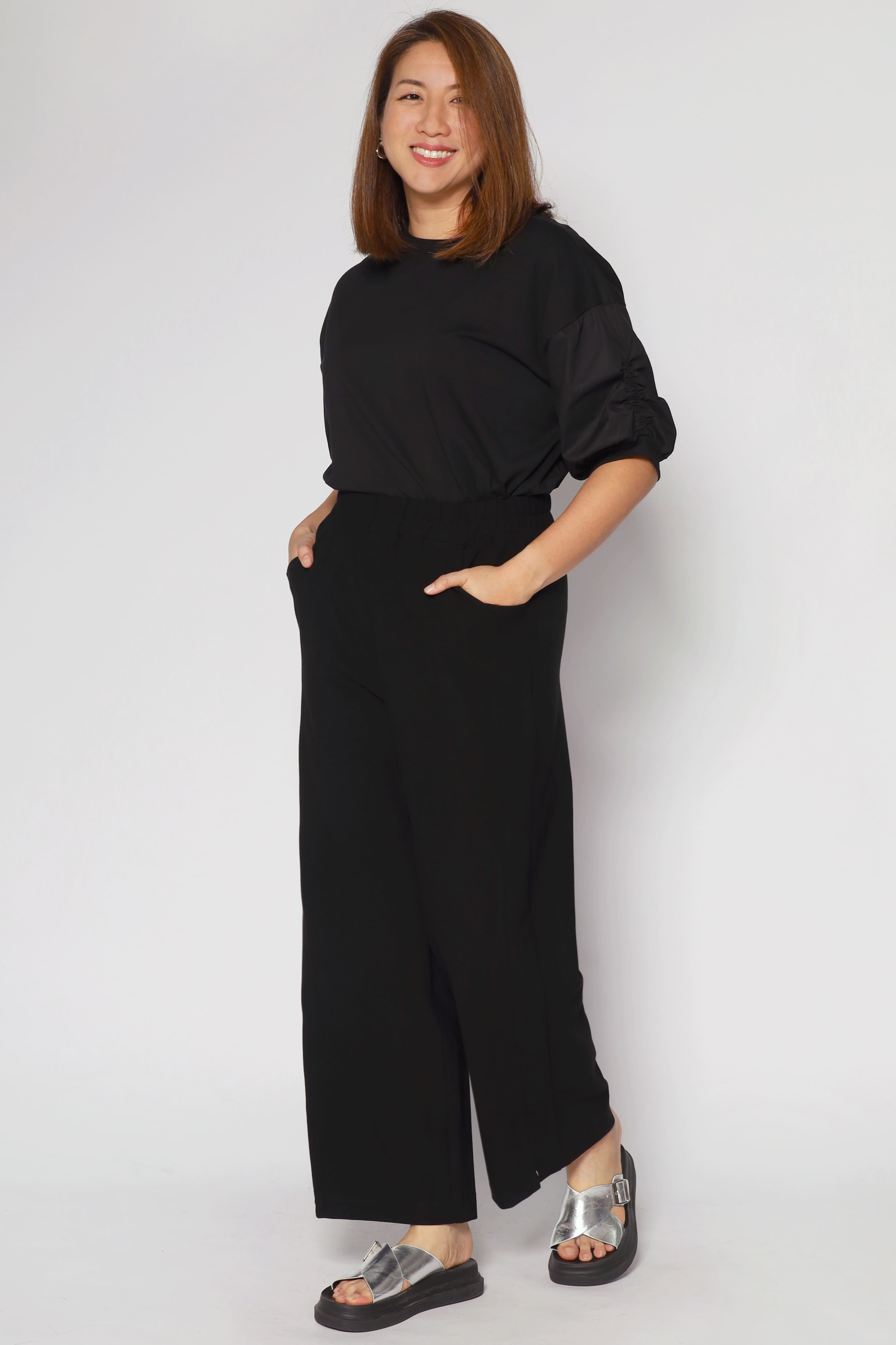 Phy Pants in Black