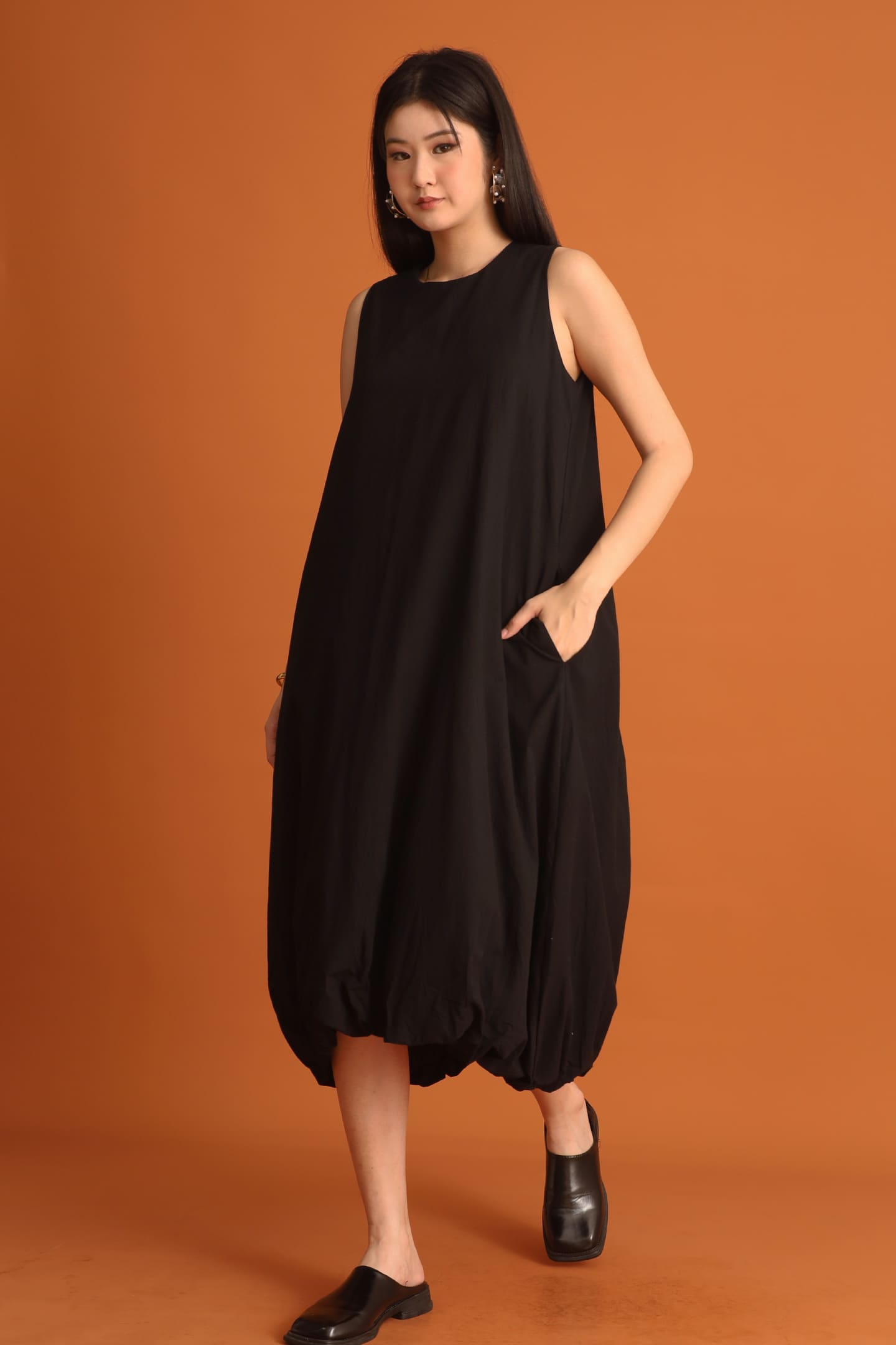 CHOSEN - Arin Bubble Dress in Black