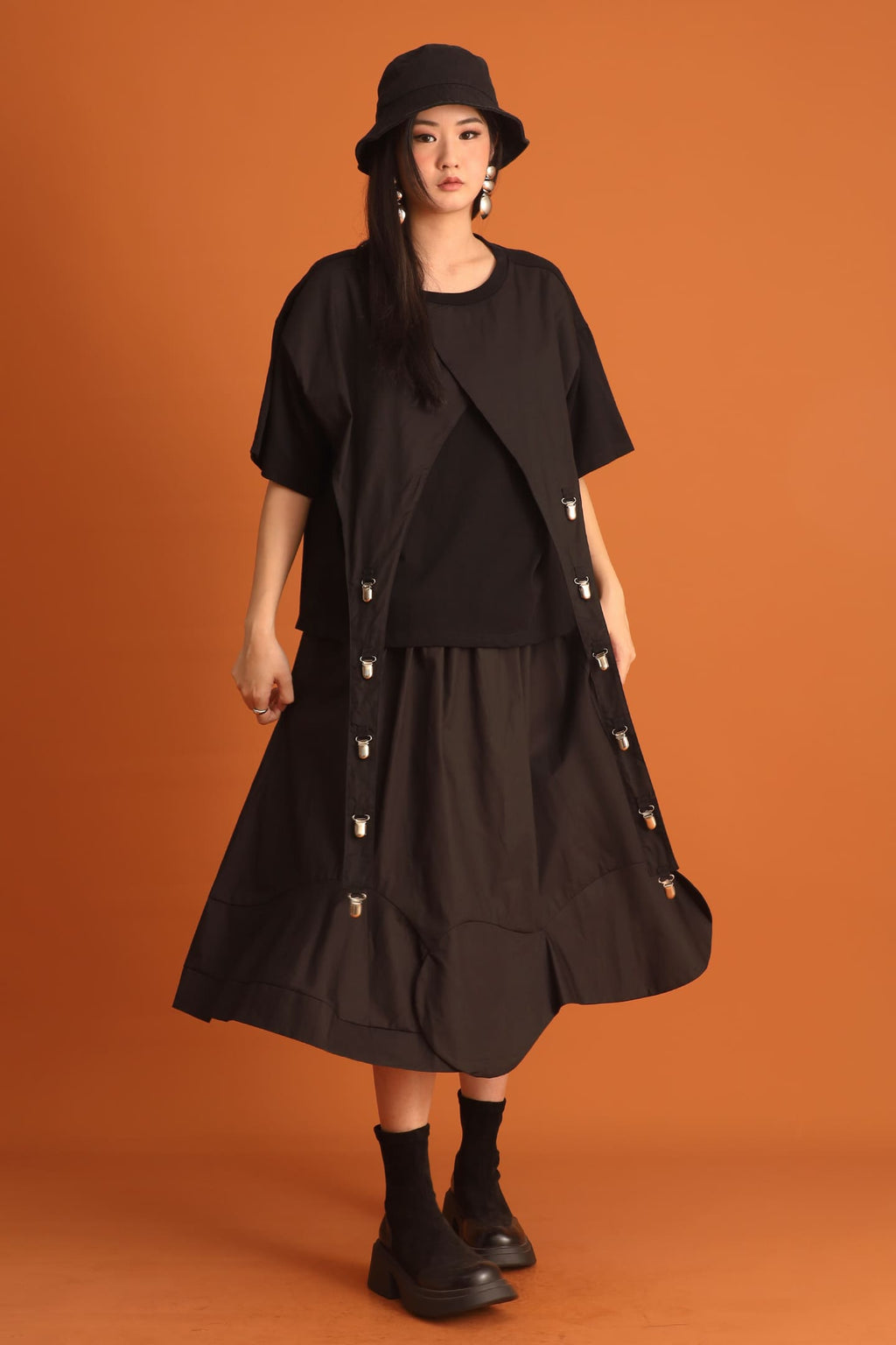 CHOSEN - Haerin Clip Top in Black