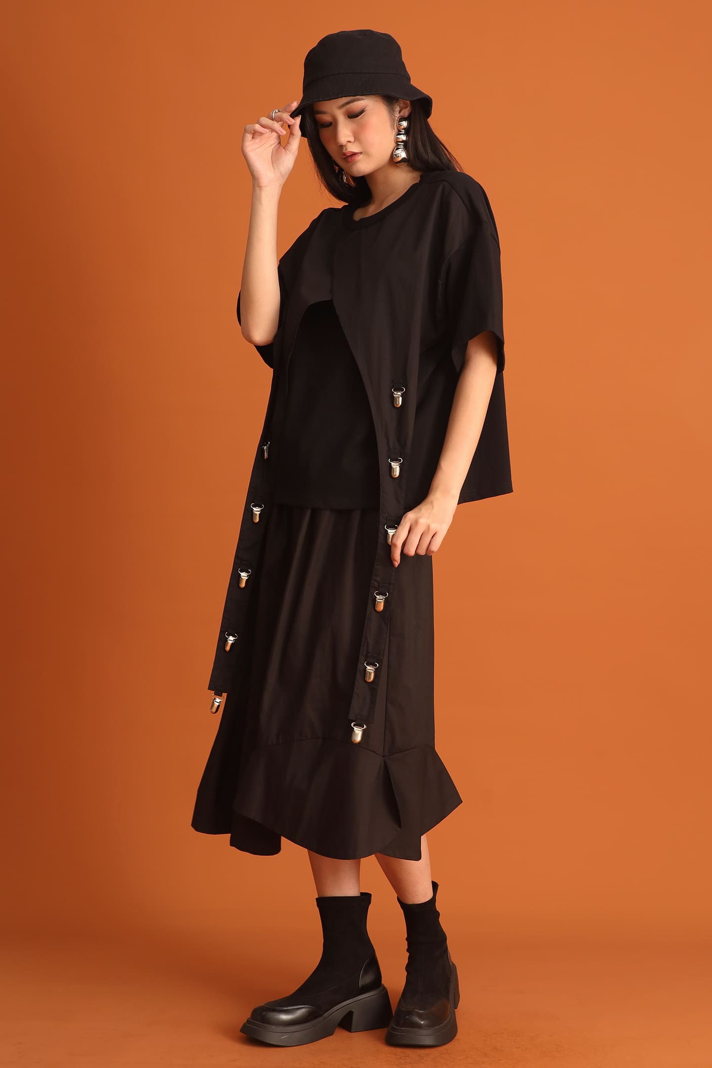 CHOSEN - Haerin Clip Top in Black