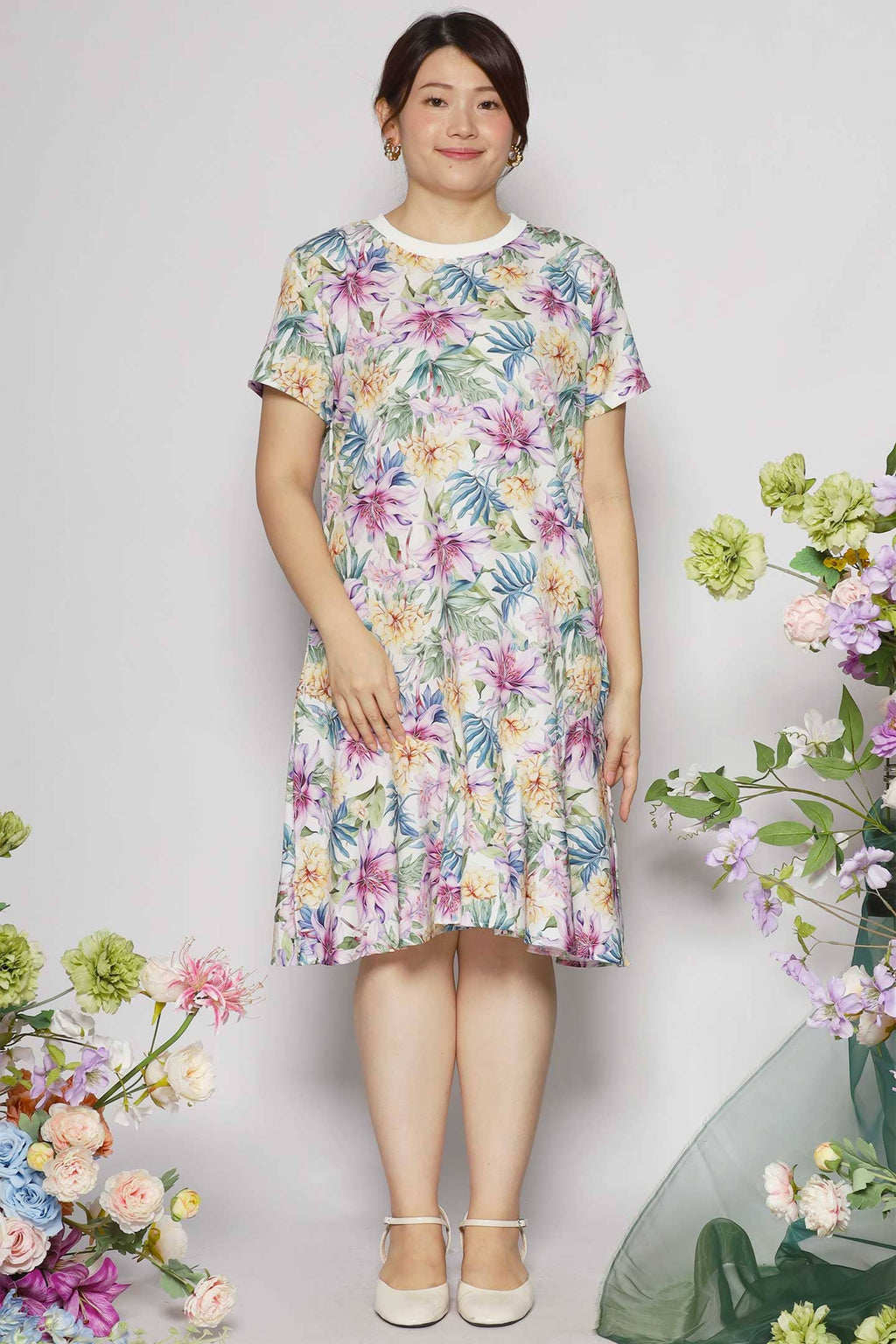 Bundchen Dress in White Bouquet