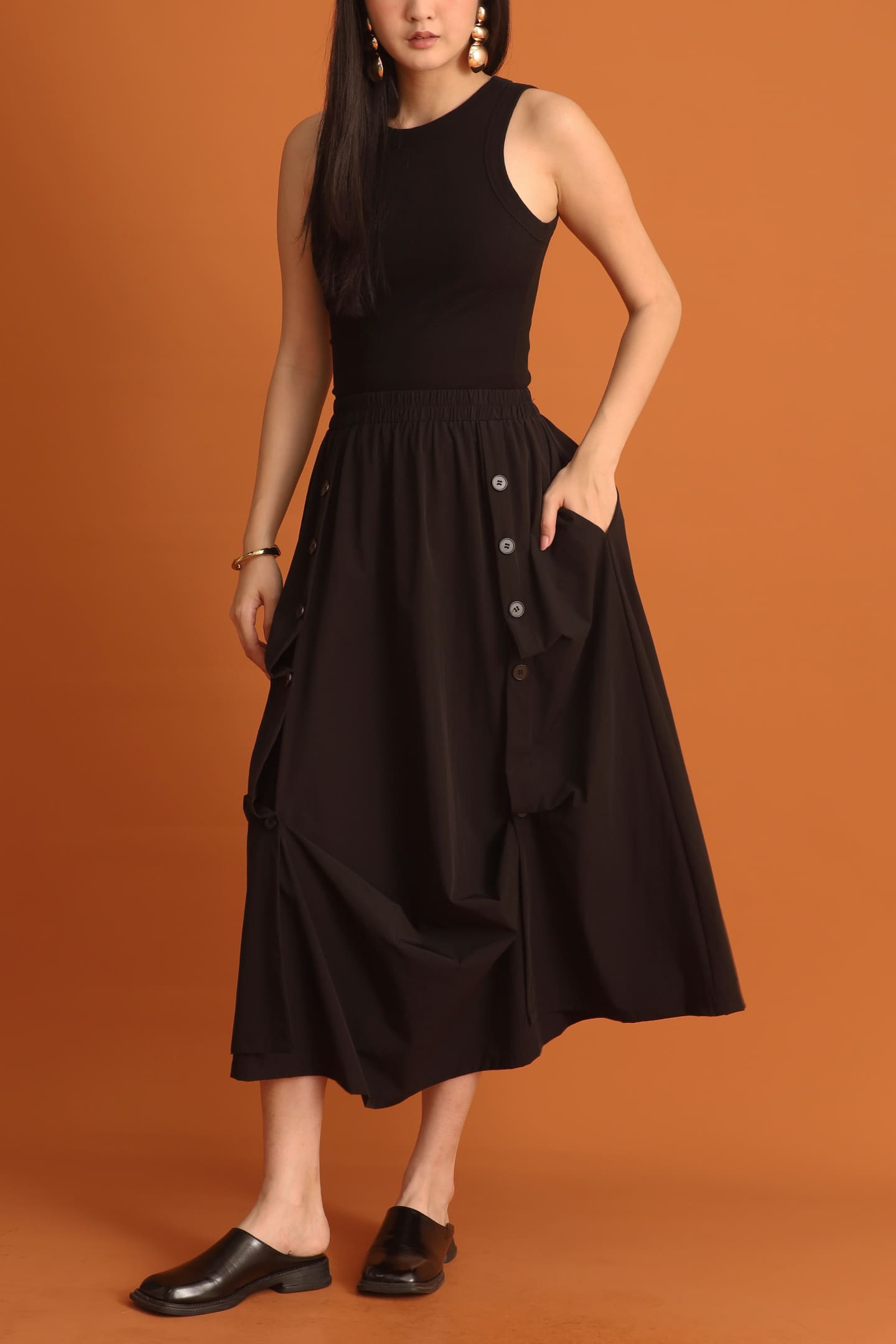 CHOSEN - Wook Buttoned Skirt in Black