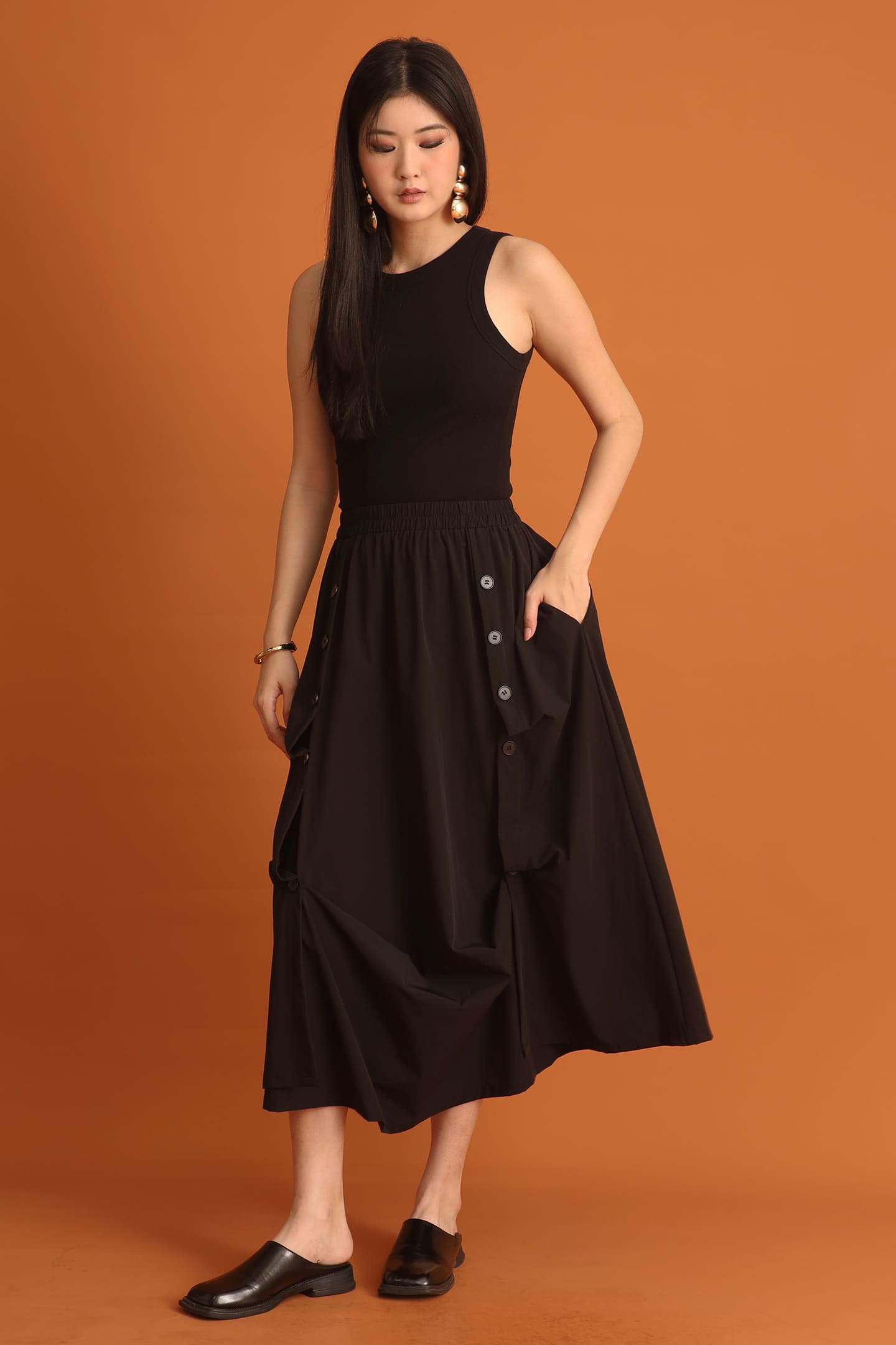 CHOSEN - Wook Buttoned Skirt in Black