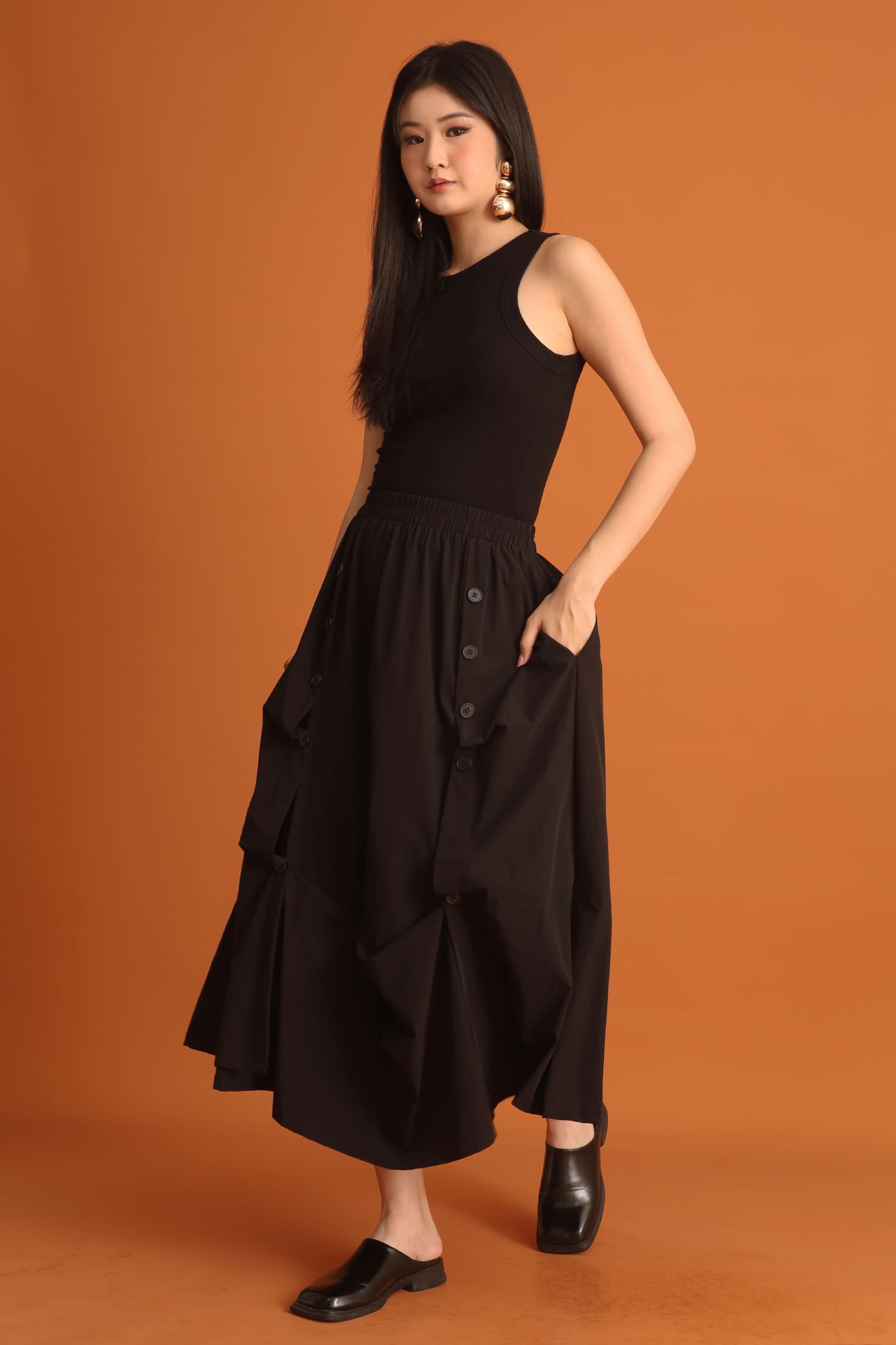 CHOSEN - Wook Buttoned Skirt in Black