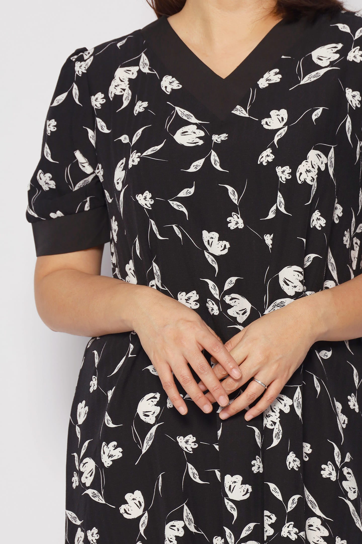 Calandra Floral Lace Dress
