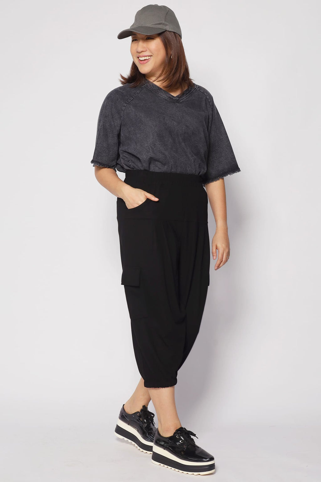 Damian Cargo Pants in Black