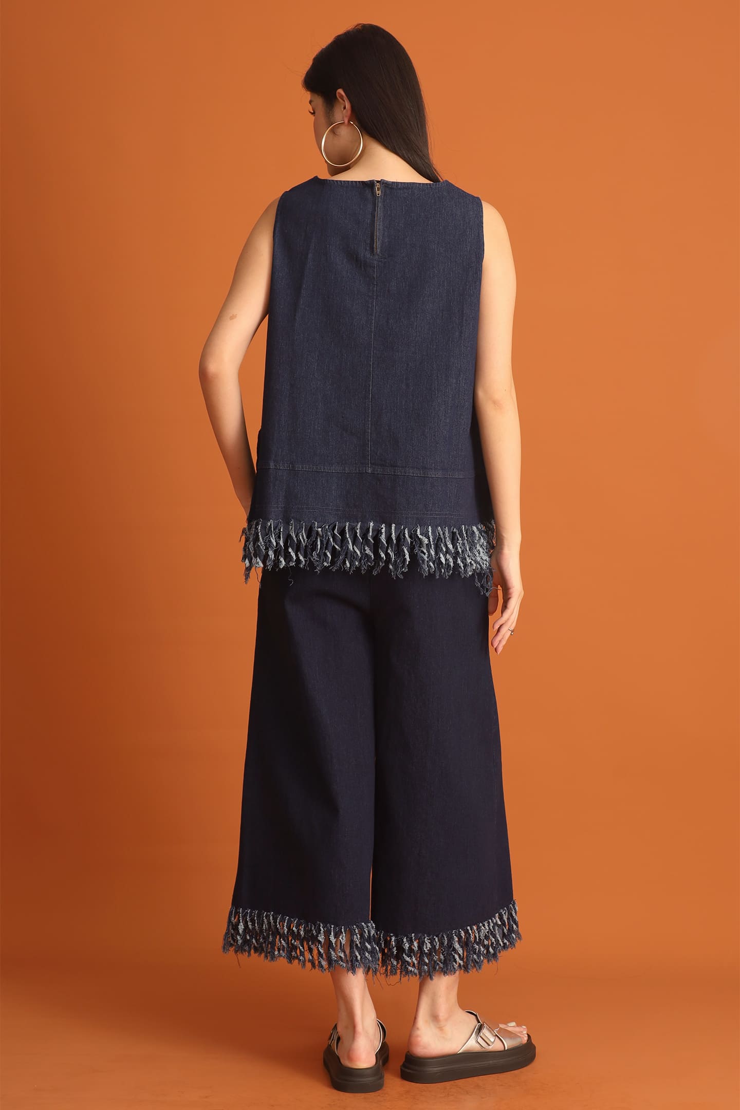 CHOSEN - Yuk Fringe Top in Denim
