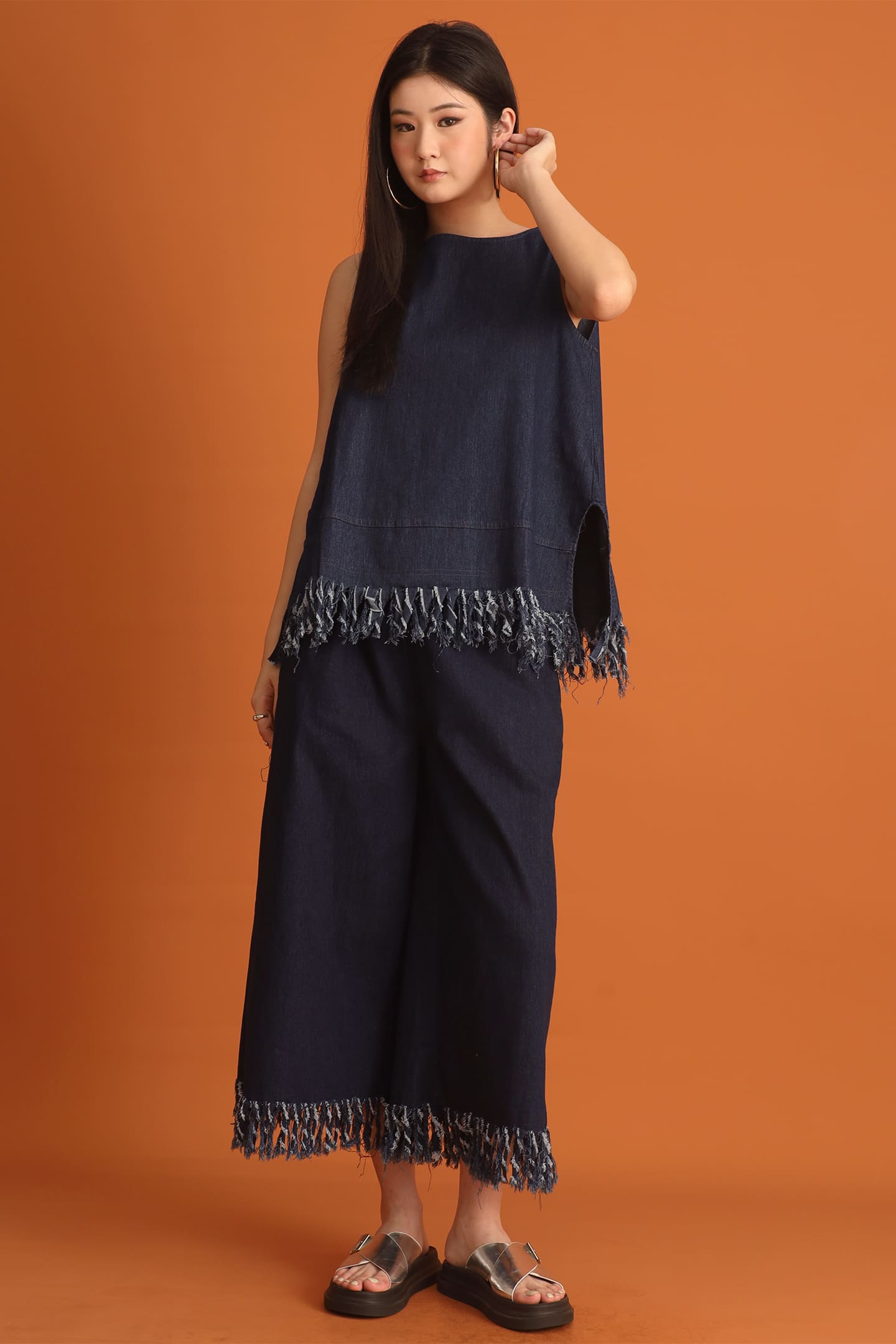 CHOSEN - Yuk Fringe Top in Denim