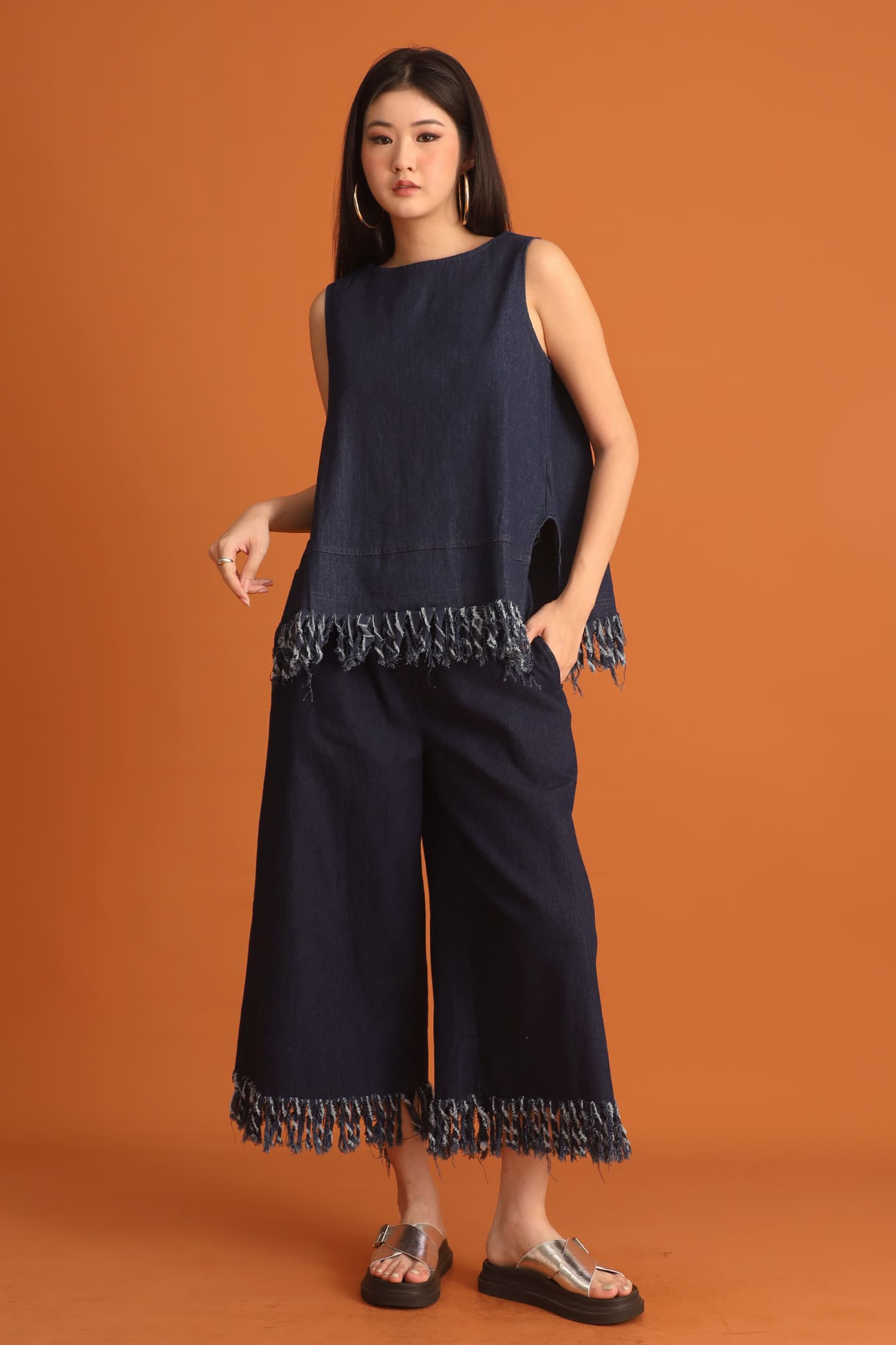 CHOSEN - Yuk Fringe Top in Denim