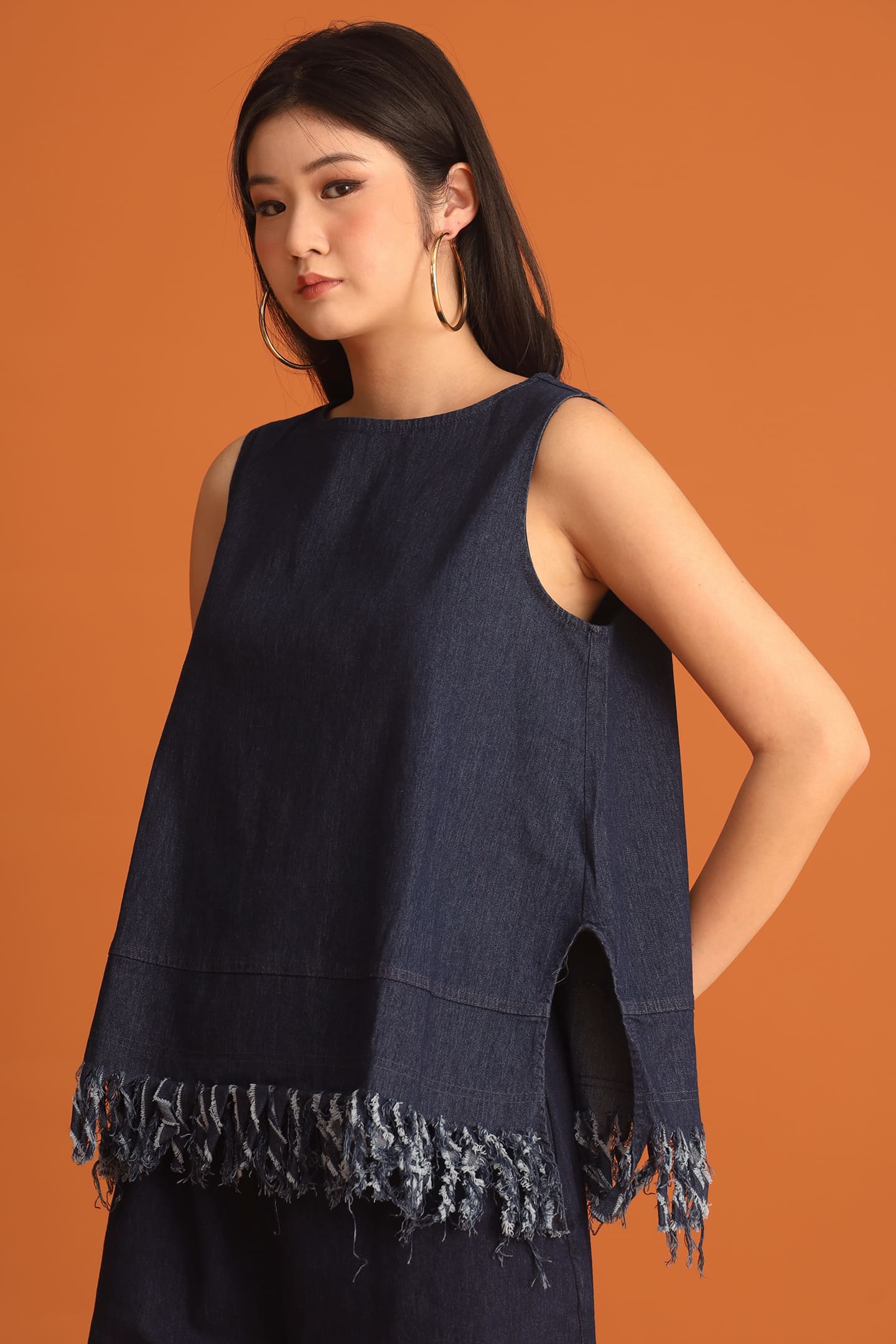 CHOSEN - Yuk Fringe Top in Denim