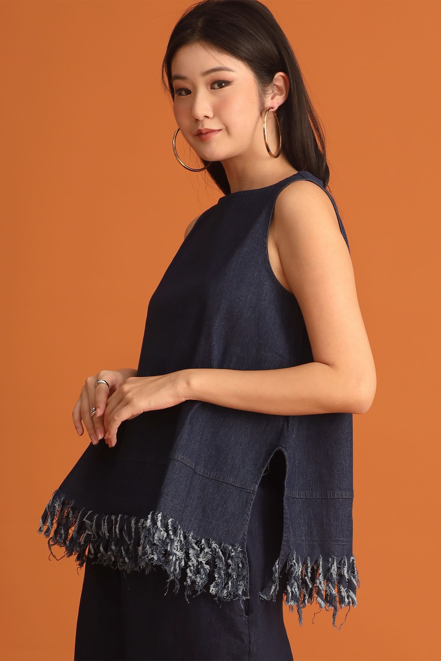 CHOSEN - Yuk Fringe Top in Denim