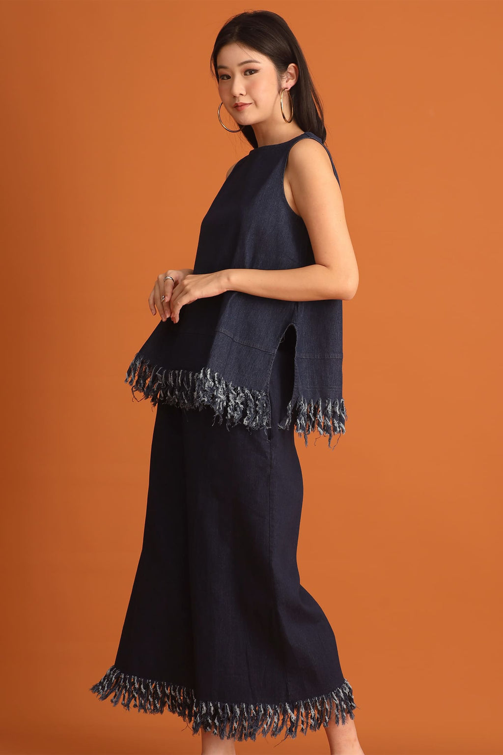 CHOSEN - Yuk Fringe Top in Denim