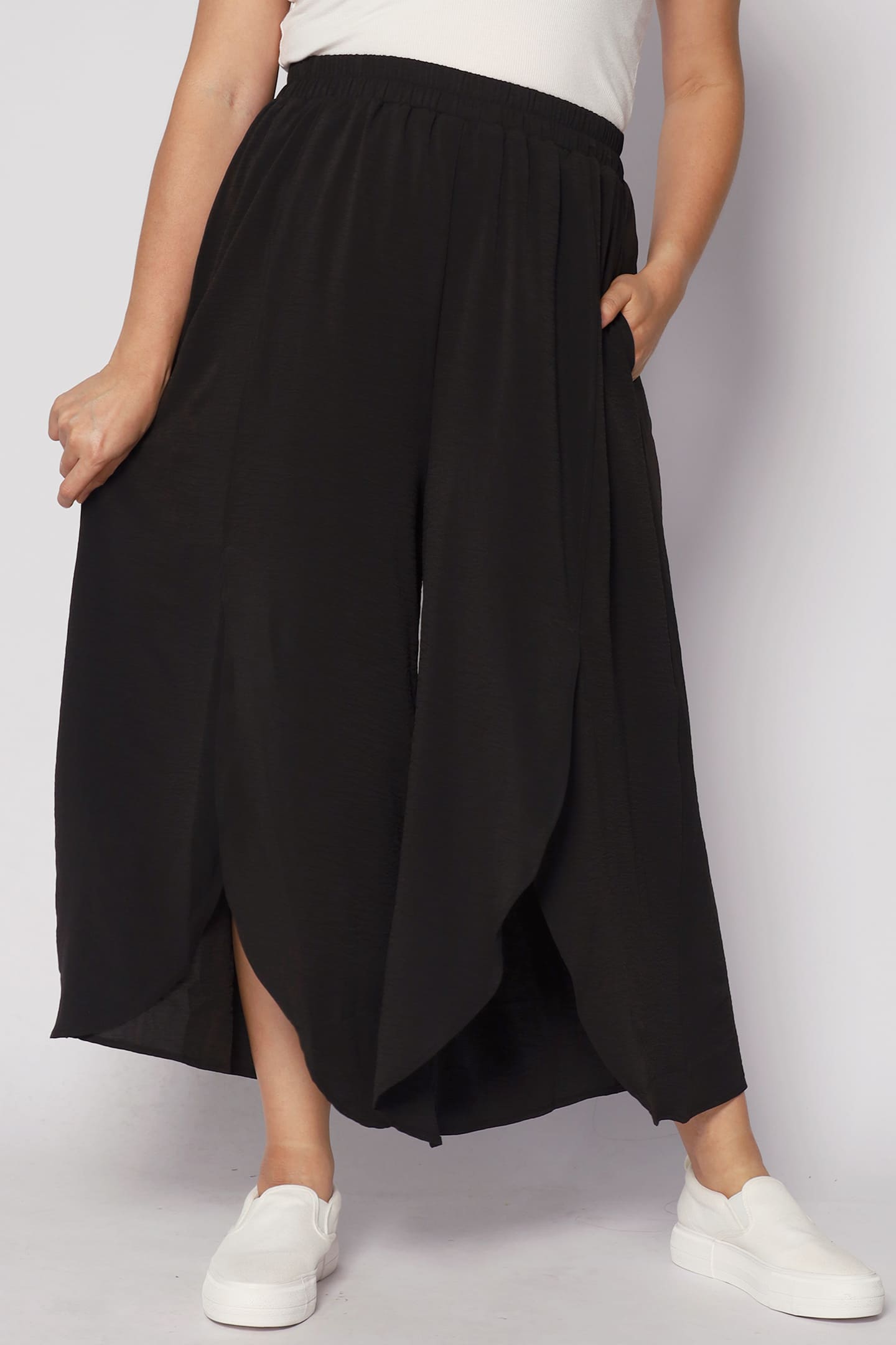Destiny Flare Pants in Black