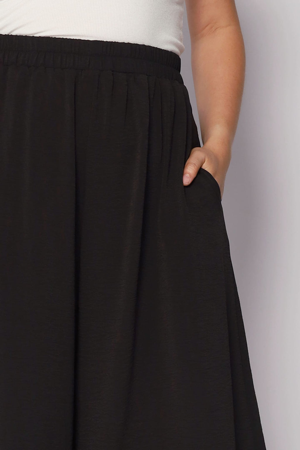 Destiny Flare Pants in Black