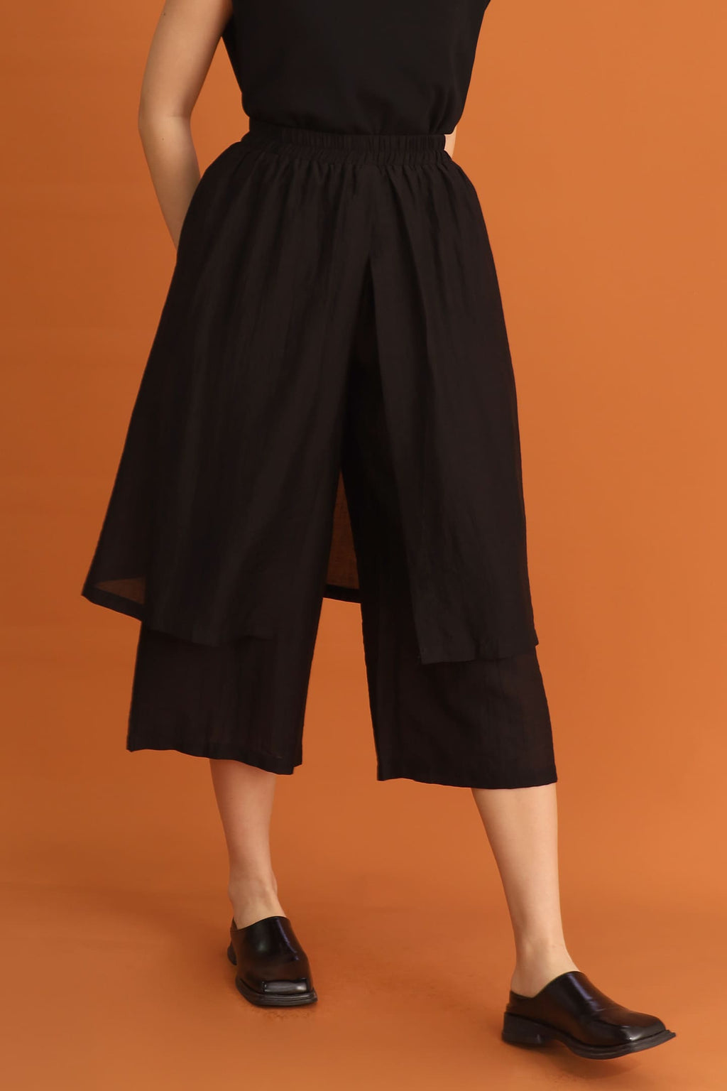 CHOSEN - Taeyeon Foldover Pants in Black