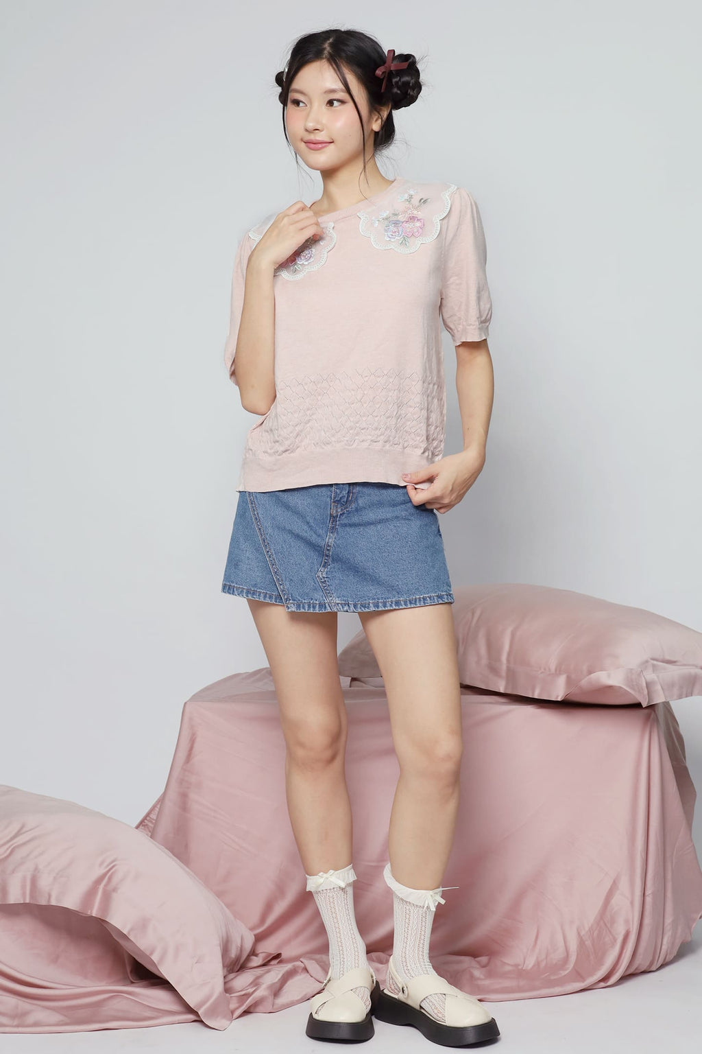 JOY - Miko Floral Embellishment Knit Top in Pastel Pink