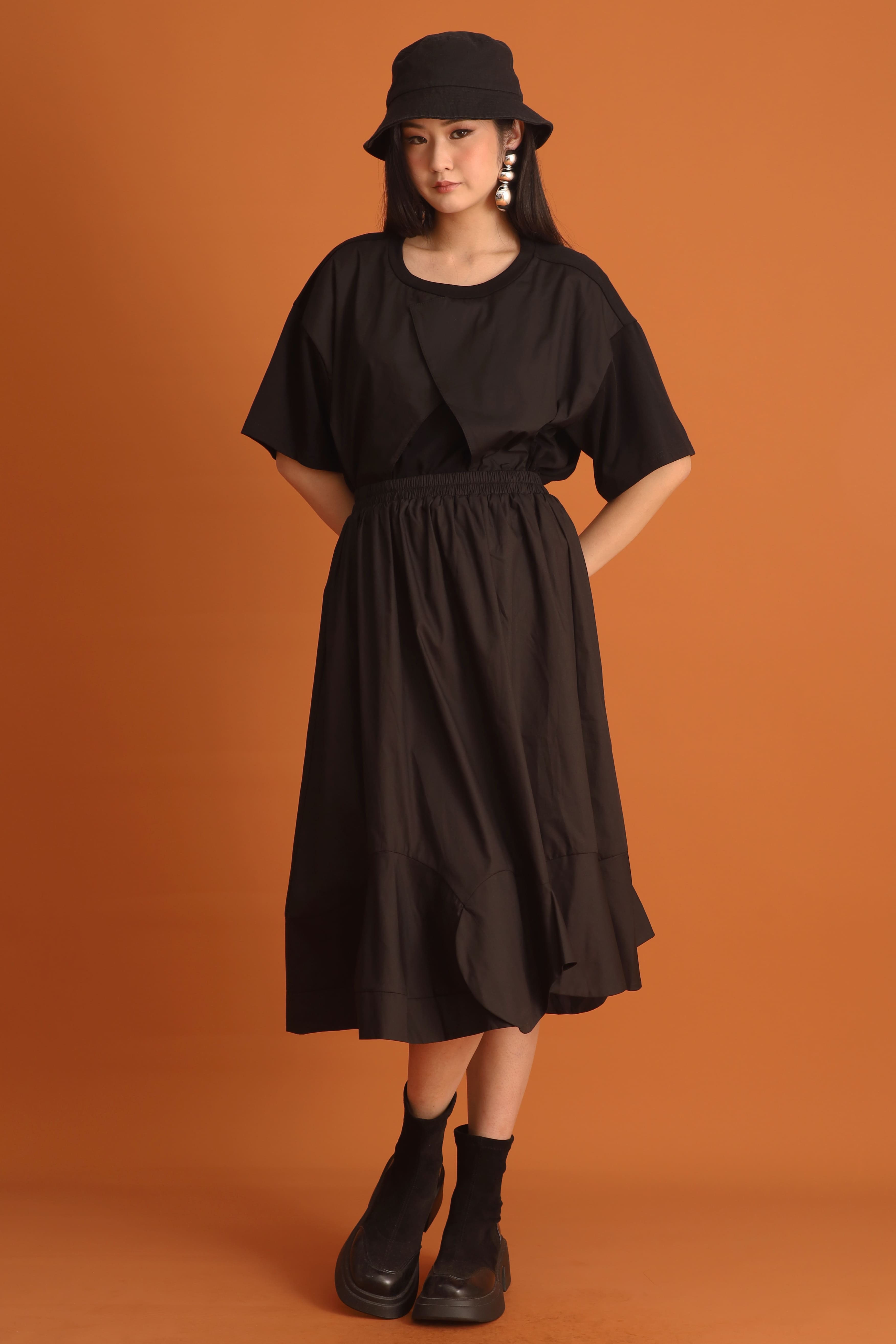 CHOSEN - Seol Petal Skirt in Black
