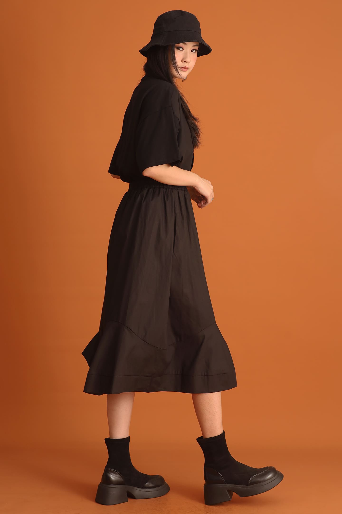 CHOSEN - Seol Petal Skirt in Black