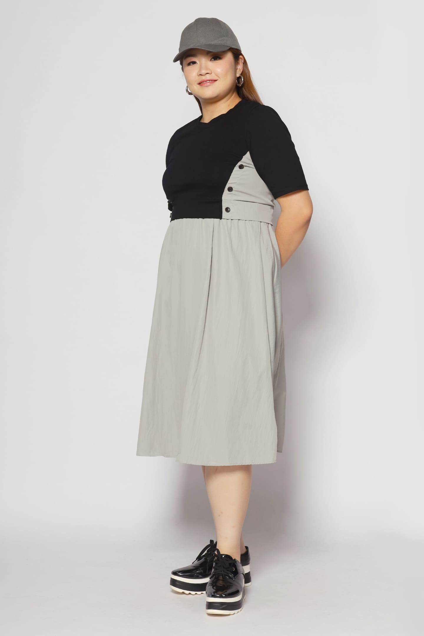 Phan Button Dress in Grey Black