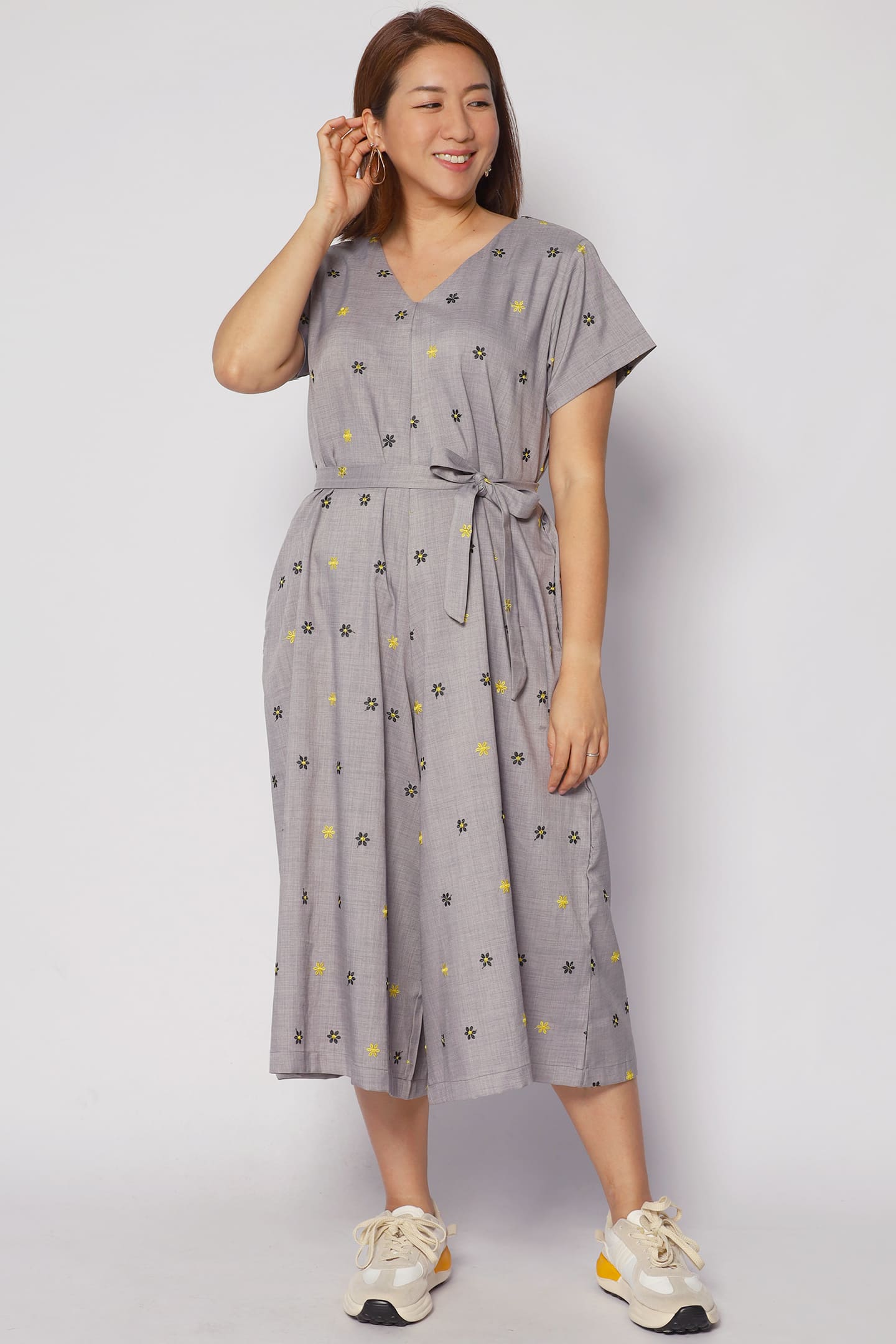 Shirokuro Jumpsuit in Daisy Embroidery