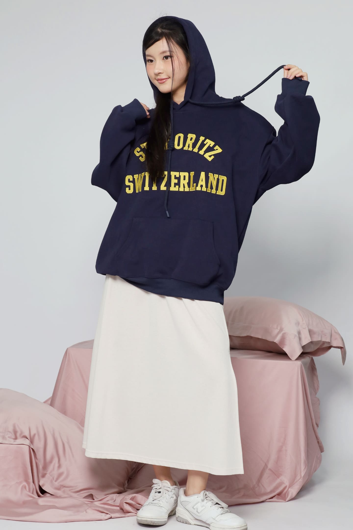 JOY - Switzerland Hoodie Pullover in Blue