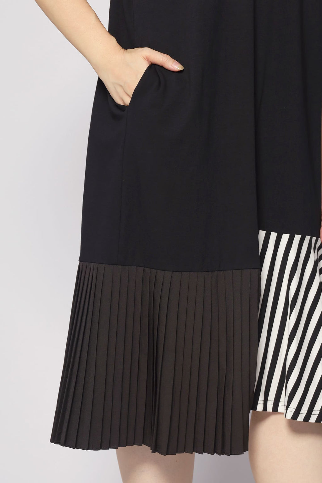 Yara Monochrome Dress