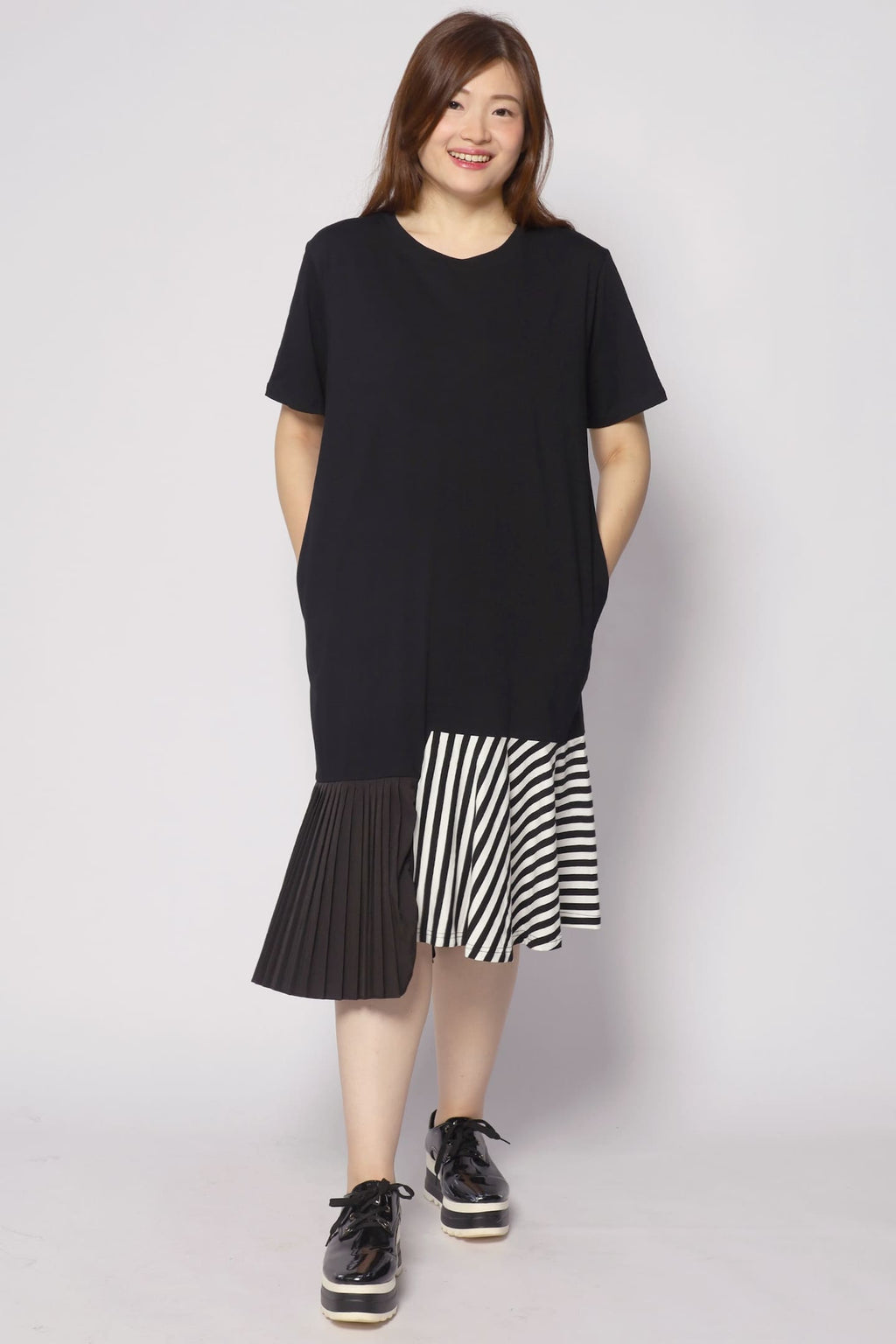 Yara Monochrome Dress