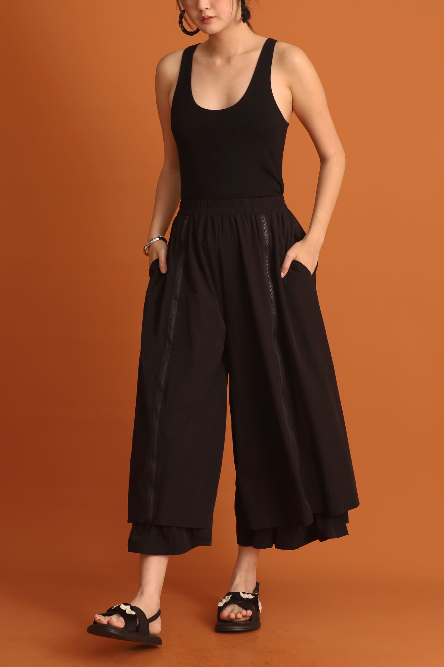 CHOSEN - Dex Zipper Pants in Black